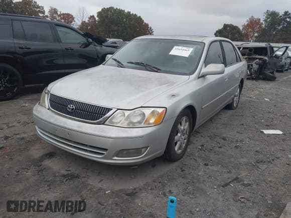 ✅ 2000 Toyota Avalon XL • VIN: 4T1BF28B1YU026051 • Lot: 43654465. Listed on IAAI with 237,484 mi. Free auction sales archive from the USA and detailed vehicle history report at DreamBid. Image 2.