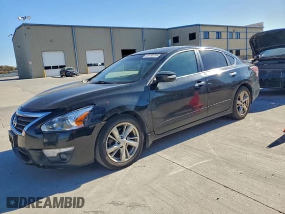 ✅ 2015 Nissan Altima SL • VIN: 1N4AL3AP7FN398043 • Lot: 91930705. Wystawiony na Copart z przebiegiem 179 144 mil. Bezpłatny archiwum sprzedaży aukcyjnych z USA i szczegółowy raport historii pojazdu na DreamBid. Zdjęcie 1.