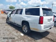 ✅ 2015 Chevrolet Suburban LT • VIN: 1GNSCJKC5FR587787 • Lot: 42801743. Wystawiony na IAAI z przebiegiem Nie podano. Bezpłatny archiwum sprzedaży aukcyjnych z USA i szczegółowy raport historii pojazdu na DreamBid. Zdjęcie 3.