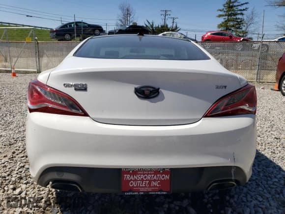 ✅ 2013 Hyundai Genesis Coupe Premium • VIN: KMHHT6KD5DU082282 • Lot: 54749985. Wystawiony na Copart z przebiegiem 110 037 mil. Bezpłatny archiwum sprzedaży aukcyjnych z USA i szczegółowy raport historii pojazdu na DreamBid. Zdjęcie 6.
