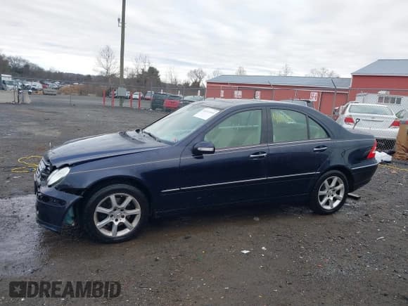 ✅ 2007 Mercedes-Benz C 280 Luxury • VIN: WDBRF92H67F903191 • Lot: 41112114. Wystawiony na IAAI z przebiegiem 125 519 mil. Bezpłatny archiwum sprzedaży aukcyjnych z USA i szczegółowy raport historii pojazdu na DreamBid. Zdjęcie 14.