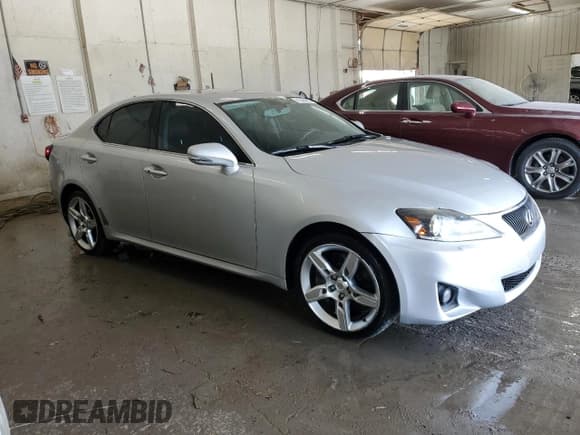 ✅ 2011 Lexus IS 350 • VIN: JTHCE5C24B5000693 • Lot: 61336465. Listed on Copart with 178,258 mi. Free auction sales archive from the USA and detailed vehicle history report at DreamBid. Image 4.