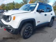 ✅ 2023 Jeep Renegade Trailhawk • VIN: ZACNJDC15PPP55001 • Lot: 43420168. Wystawiony na IAAI z przebiegiem 16 640 mil. Bezpłatny archiwum sprzedaży aukcyjnych z USA i szczegółowy raport historii pojazdu na DreamBid. Zdjęcie 17.