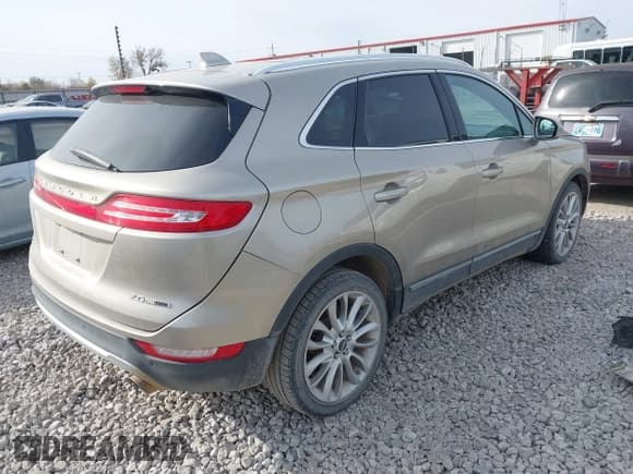 ✅ 2015 Lincoln MKC • VIN: 5LMCJ1A97FUJ46550 • Lot: 43717504. Listed on IAAI with 151,722 mi. Free auction sales archive from the USA and detailed vehicle history report at DreamBid. Image 4.
