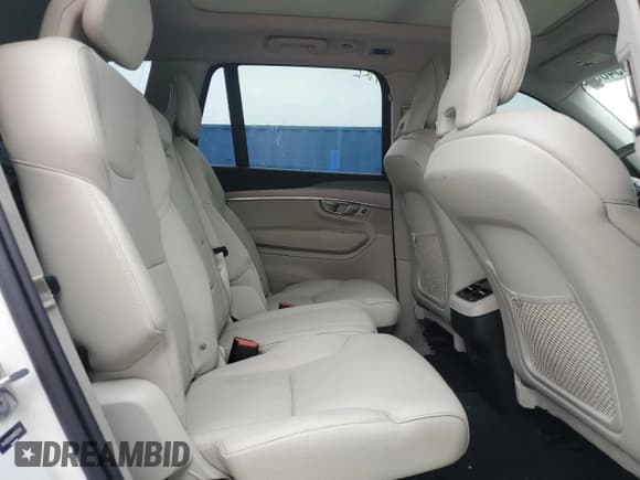 ✅ 2022 Volvo XC90 Momentum • VIN: YV4102CK6N1832549 • Лот: 59548685. Опубликован ранее на Copart с пробегом 30 294 миль. Бесплатный доступ к архиву аукционных продаж из США и подробный отчёт об истории автомобиля на DreamBid. Изображение 11.