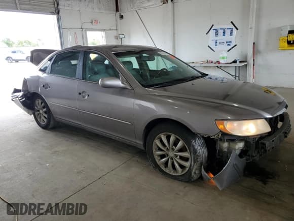 ✅ 2006 Hyundai Azera SE • VIN: KMHFC46F86A057579 • Lot: 83925515. Listed on Copart with 183,036 mi. Free auction sales archive from the USA and detailed vehicle history report at DreamBid. Image 4.