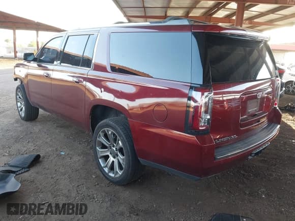 ✅ 2017 GMC Yukon XL SLT • VIN: 1GKS2GKC6HR134588 • Lot: 42489254. Wystawiony na IAAI z przebiegiem 110 779 mil. Bezpłatny archiwum sprzedaży aukcyjnych z USA i szczegółowy raport historii pojazdu na DreamBid. Zdjęcie 3.