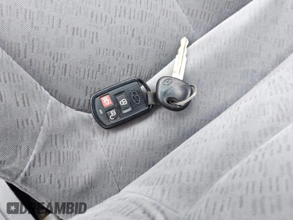 ✅ 2006 Hyundai Elantra GLS • VIN: KMHDN46D56U225970 • Lot: 42228759. Wystawiony na IAAI z przebiegiem 320 888 mil. Bezpłatny archiwum sprzedaży aukcyjnych z USA i szczegółowy raport historii pojazdu na DreamBid. Zdjęcie 11.