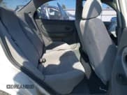 ✅ 2001 Kia Sephia • VIN: KNAFB121215087076 • Лот: 42163003. Опубликован ранее на IAAI с пробегом 203 333 миль. Бесплатный доступ к архиву аукционных продаж из США и подробный отчёт об истории автомобиля на DreamBid. Изображение 8.