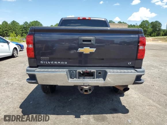 ✅ 2015 Chevrolet Silverado 2500HD LT • VIN: 1GC1CVEG6FF576146 • Lot: 65786915. Wystawiony na Copart z przebiegiem 157 530 mil. Bezpłatny archiwum sprzedaży aukcyjnych z USA i szczegółowy raport historii pojazdu na DreamBid. Zdjęcie 6.