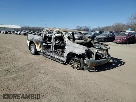 ✅ 2020 Chevrolet Silverado 1500 LTZ • VIN: 3GCUYGEDXLG300904 • Lot: 43413684. Wystawiony na Copart z przebiegiem Nie podano. Bezpłatny archiwum sprzedaży aukcyjnych z USA i szczegółowy raport historii pojazdu na DreamBid. Zdjęcie 11.