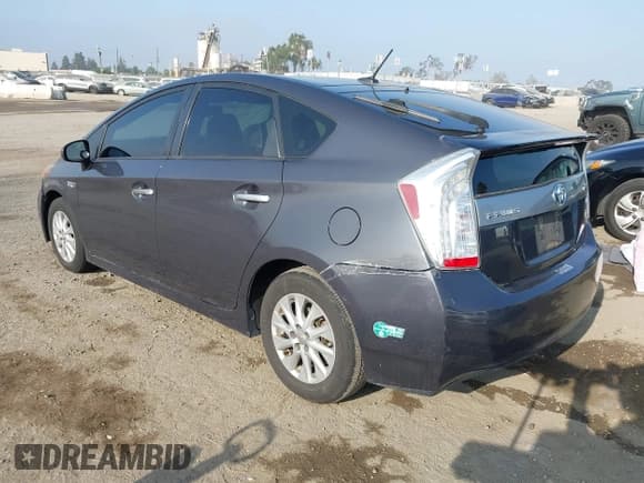 ✅ 2014 Toyota Prius • VIN: JTDKN3DP4E3052305 • Lot: 42615114. Listed on IAAI with 269,569 mi. Free auction sales archive from the USA and detailed vehicle history report at DreamBid. Image 3.