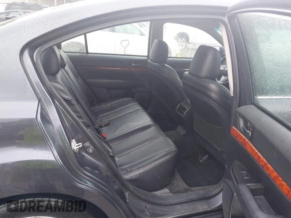 ✅ 2011 Subaru Legacy Limited Power Moon • VIN: 4S3BMBK63B3219420 • Lot: 43589938. Listed on IAAI with 187,083 mi. Free auction sales archive from the USA and detailed vehicle history report at DreamBid. Image 8.