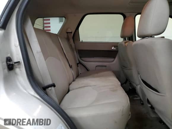 2011 Mercury Mariner z VIN 4M2CN8B78BKJ06091, wystawiony jako Copart lot #55331835 z przebiegiem 167 484 mil mil oraz Czysty tytuł • Clean title. Historia ofert i sprzedaży dostępna na DreamBid. Obrazek 11.