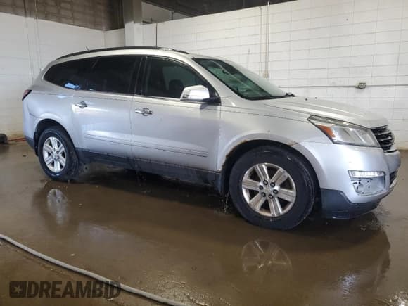 ✅ 2014 Chevrolet Traverse LT • VIN: 1GNKRHKD0EJ278404 • Lot: 73181564. Wystawiony na Copart z przebiegiem 151 589 mil. Bezpłatny archiwum sprzedaży aukcyjnych z USA i szczegółowy raport historii pojazdu na DreamBid. Zdjęcie 4.