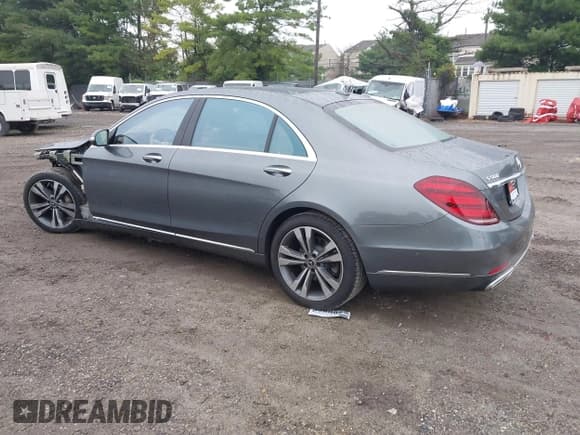 ✅ 2019 Mercedes-Benz S 560 • VIN: WDDUG8GB7KA463940 • Lot: 43038665. Wystawiony na IAAI z przebiegiem 34 901 mil. Bezpłatny archiwum sprzedaży aukcyjnych z USA i szczegółowy raport historii pojazdu na DreamBid. Zdjęcie 3.