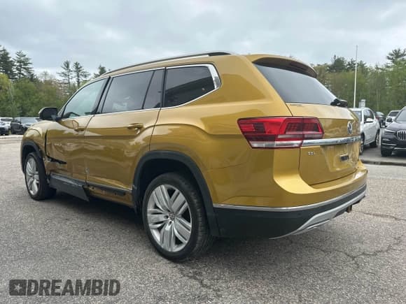 ✅ 2018 Volkswagen Atlas SEL Premium • VIN: 1V2NR2CA3JC564705 • Лот: 42290407. Опубликован ранее на IAAI с пробегом 114 723 миль. Бесплатный доступ к архиву аукционных продаж из США и подробный отчёт об истории автомобиля на DreamBid. Изображение 3.