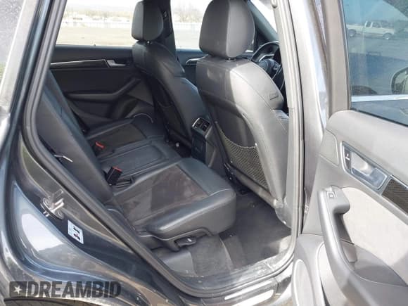 ✅ 2015 Audi SQ5 Premium Plus • VIN: WA1CGAFP3FA056627 • Лот: 41129651. Опубликован ранее на IAAI с пробегом 142 407 миль. Бесплатный доступ к архиву аукционных продаж из США и подробный отчёт об истории автомобиля на DreamBid. Изображение 8.