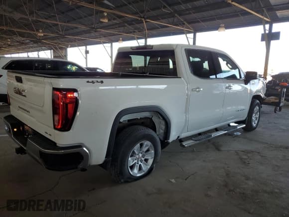 ✅ 2022 GMC Sierra 1500 SLE • VIN: 3GTUUBED5NG625090 • Лот: 65329505. Опубликован ранее на Copart с пробегом 10 757 миль. Бесплатный доступ к архиву аукционных продаж из США и подробный отчёт об истории автомобиля на DreamBid. Изображение 3.