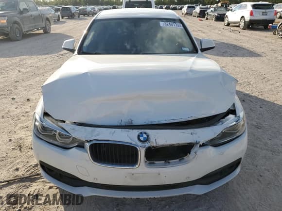 ✅ 2018 BMW 3 Series 320i xDrive • VIN: WBA8A3C50JA489310 • Lot: 82401724. Wystawiony na Copart z przebiegiem 76 179 mil. Bezpłatny archiwum sprzedaży aukcyjnych z USA i szczegółowy raport historii pojazdu na DreamBid. Zdjęcie 5.