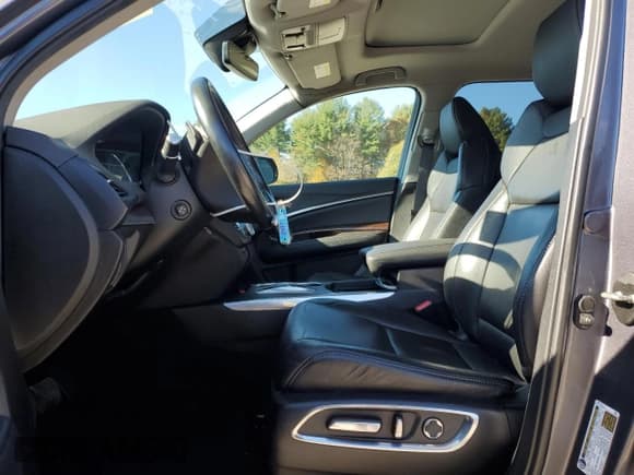 ✅ 2020 Acura MDX • VIN: 5J8YD4H30LL000405 • Lot: 89664465. Listed on Copart with 51,847 mi. Free auction sales archive from the USA and detailed vehicle history report at DreamBid. Image 7.