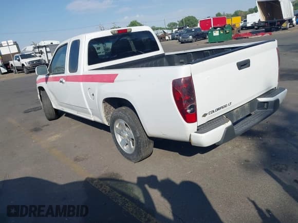 ✅ 2011 Chevrolet Colorado 1LT • VIN: 1GCESCF98B8102979 • Lot: 39856131. Listed on IAAI with 252,306 mi. Free auction sales archive from the USA and detailed vehicle history report at DreamBid. Image 3.