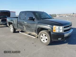 ✅ 2007 Chevrolet Silverado 1500 1LT • VIN: 2GCEK19J071633873 • Lot: 43295289. Listed on IAAI with 185,216 mi. Free auction sales archive from the USA and detailed vehicle history report at DreamBid. Image 1.
