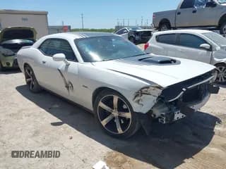✅ 2015 Dodge Challenger R/T • VIN: 2C3CDZAT4FH816717 • Lot: 43113796. Wystawiony na IAAI z przebiegiem 69 791 mil. Bezpłatny archiwum sprzedaży aukcyjnych z USA i szczegółowy raport historii pojazdu na DreamBid. Zdjęcie 1.