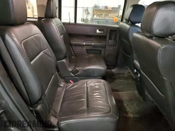 ✅ 2016 Ford Flex SEL • VIN: 2FMHK6C83GBA06686 • Лот: 85893955. Опубликован ранее на Copart с пробегом 106 949 миль. Бесплатный доступ к архиву аукционных продаж из США и подробный отчёт об истории автомобиля на DreamBid. Изображение 11.