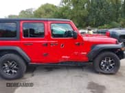 ✅ 2019 Jeep Wrangler Unlimited Sport S • VIN: 1C4HJXDN5KW634726 • Lot: 43229188. Wystawiony na IAAI z przebiegiem 98 032 mil. Bezpłatny archiwum sprzedaży aukcyjnych z USA i szczegółowy raport historii pojazdu na DreamBid. Zdjęcie 6.