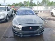 ✅ 2017 Jaguar XE 25t Prestige • VIN: SAJAE4BG0HA966847 • Лот: 42098466. Опубликован ранее на IAAI с пробегом 73 769 миль. Бесплатный доступ к архиву аукционных продаж из США и подробный отчёт об истории автомобиля на DreamBid. Изображение 12.