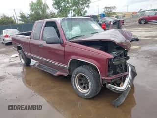 1997 GMC Sierra 1500 с VIN 2GTEC19R1V1533913, выставлен на аукционе IAAI как лот 42355146 с пробегом Не указан миль и . История ставок и продаж доступна на DreamBid. Изображение 1.