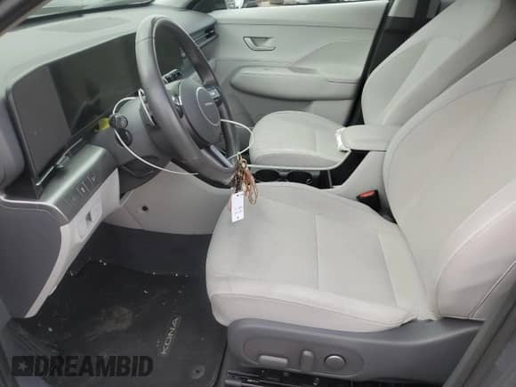 2024 Hyundai Kona SEL with VIN KM8HCCAB6RU045876, listed as a Copart auction lot 75000094 with 32,157 mi miles and Salvage title. Bid and sale history available at DreamBid. Image 7.