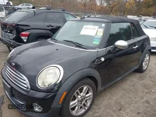 ✅ 2011 MINI Convertible • VIN: WMWZN3C55BTZ89560 • Lot: 43603143. Wystawiony na IAAI z przebiegiem 96 595 mil. Bezpłatny archiwum sprzedaży aukcyjnych z USA i szczegółowy raport historii pojazdu na DreamBid. Zdjęcie 2.