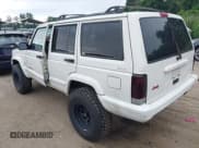✅ 1999 Jeep Cherokee Limited • VIN: 1J4FF78S6XL591672 • Lot: 42971551. Listed on IAAI with 188,142 mi. Free auction sales archive from the USA and detailed vehicle history report at DreamBid. Image 3.