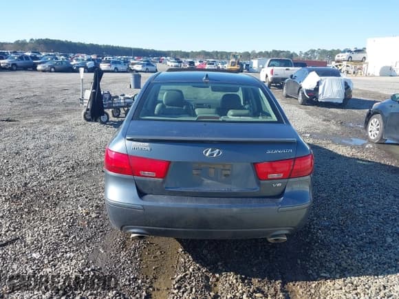 ✅ 2009 Hyundai Sonata Limited • VIN: 5NPEU46F09H469764 • Лот: 41772497. Опубликован ранее на IAAI с пробегом 141 981 миль. Бесплатный доступ к архиву аукционных продаж из США и подробный отчёт об истории автомобиля на DreamBid. Изображение 17.