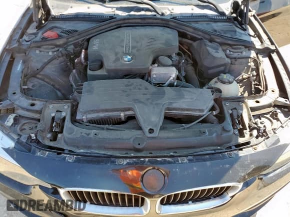 ✅ 2016 BMW 3 Series 320i • VIN: WBA8E1G59GNU10253 • Lot: 70947425. Listed on Copart with 111,980 mi. Free auction sales archive from the USA and detailed vehicle history report at DreamBid. Image 12.