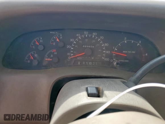 ✅ 2000 Ford F-250 XL • VIN: 1FTNW20F2YEA94014 • Lot: 57772985. Listed on Copart with 265,609 mi. Free auction sales archive from the USA and detailed vehicle history report at DreamBid. Image 9.
