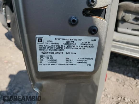 ✅ 1999 Chevrolet Silverado 1500 • VIN: 1GCEK19V5XE214211 • Лот: 58363355. Опубликован ранее на Copart с пробегом 138 562 миль. Бесплатный доступ к архиву аукционных продаж из США и подробный отчёт об истории автомобиля на DreamBid. Изображение 12.