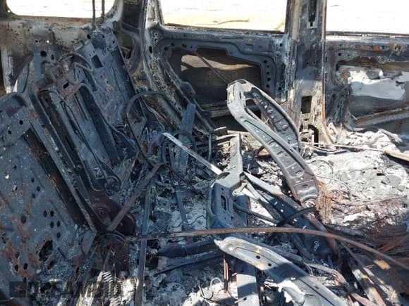 ✅ 2015 Jeep Grand Cherokee Overland • VIN: 1C4RJFCT8FC129611 • Лот: 43102751. Опубликован ранее на IAAI с пробегом Не указан. Бесплатный доступ к архиву аукционных продаж из США и подробный отчёт об истории автомобиля на DreamBid. Изображение 8.