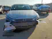 ✅ 2019 Hyundai Elantra SEL • VIN: 5NPD84LF0KH462646 • Lot: 81154575. Wystawiony na Copart z przebiegiem 59 186 mil mil. Skorzystaj z bezpłatnego archiwum sprzedaży aukcyjnych z USA i zobacz szczegółowy raport historii pojazdu na DreamBid. Zdjęcie 5.