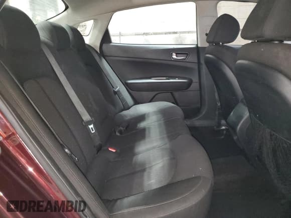 ✅ 2019 Kia Optima LX • VIN: 5XXGT4L30KG329169 • Лот: 90655435. Опубликован ранее на Copart с пробегом 108 499 миль. Бесплатный доступ к архиву аукционных продаж из США и подробный отчёт об истории автомобиля на DreamBid. Изображение 10.