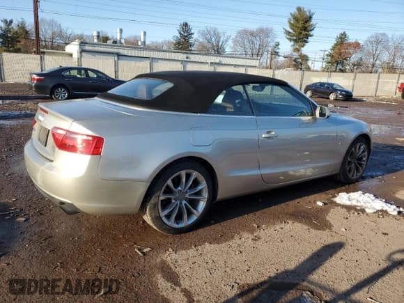 ✅ 2014 Audi A5 Premium • VIN: WAUCFAFH0EN015247 • Lot: 85073894. Listed on Copart with 73,260 mi. Free auction sales archive from the USA and detailed vehicle history report at DreamBid. Image 3.