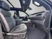 ✅ 2022 Chevrolet Suburban LT • VIN: 1GNSKCKD8NR102970 • Lot: 71566975. Listed on Copart with 195,782 mi. Free auction sales archive from the USA and detailed vehicle history report at DreamBid. Image 5.