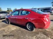 ✅ 2013 Nissan Versa SV • VIN: 3N1CN7AP6DL880085 • Lot: 80584525. Wystawiony na Copart z przebiegiem 153 138 mil. Bezpłatny archiwum sprzedaży aukcyjnych z USA i szczegółowy raport historii pojazdu na DreamBid. Zdjęcie 2.