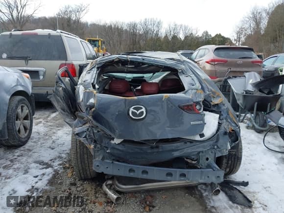✅ 2024 Mazda 3 S Carbon Edition • VIN: JM1BPBLM6R1713720 • Lot: 41417456. Listed on IAAI with 4,000 mi. Free auction sales archive from the USA and detailed vehicle history report at DreamBid. Image 17.