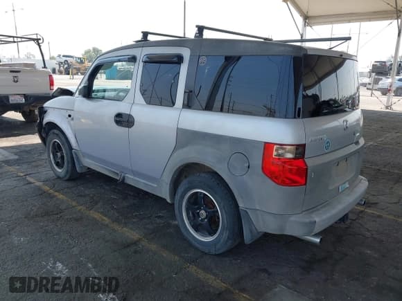 ✅ 2004 Honda Element LX • VIN: 5J6YH28374L018046 • Лот: 42986297. Опубликован ранее на IAAI с пробегом 226 728 миль. Бесплатный доступ к архиву аукционных продаж из США и подробный отчёт об истории автомобиля на DreamBid. Изображение 3.