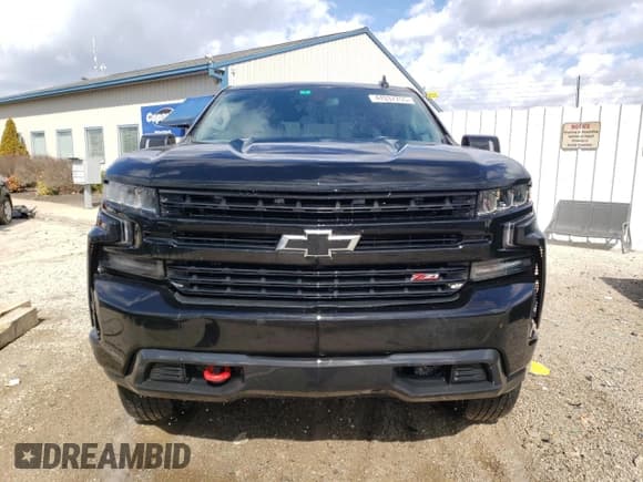 ✅ 2020 Chevrolet Silverado 1500 LT Trail Boss • VIN: 3GCPYFED4LG234969 • Lot: 47037755. Wystawiony na Copart z przebiegiem 80 172 mil. Bezpłatny archiwum sprzedaży aukcyjnych z USA i szczegółowy raport historii pojazdu na DreamBid. Zdjęcie 5.