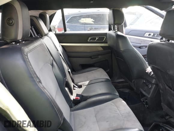 ✅ 2017 Ford Explorer XLT • VIN: 1FM5K7DHXHGD99667 • Lot: 43282143. Listed on IAAI with 75,801 mi. Free auction sales archive from the USA and detailed vehicle history report at DreamBid. Image 8.