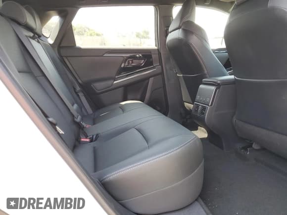 ✅ 2023 Toyota bZ4X XLE • VIN: JTMAAAAA1PA013505 • Лот: 68307945. Опубликован ранее на Copart с пробегом 22 614 миль. Бесплатный доступ к архиву аукционных продаж из США и подробный отчёт об истории автомобиля на DreamBid. Изображение 10.